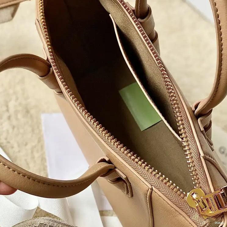 2209SW0091 Givenchy Bag 0603
